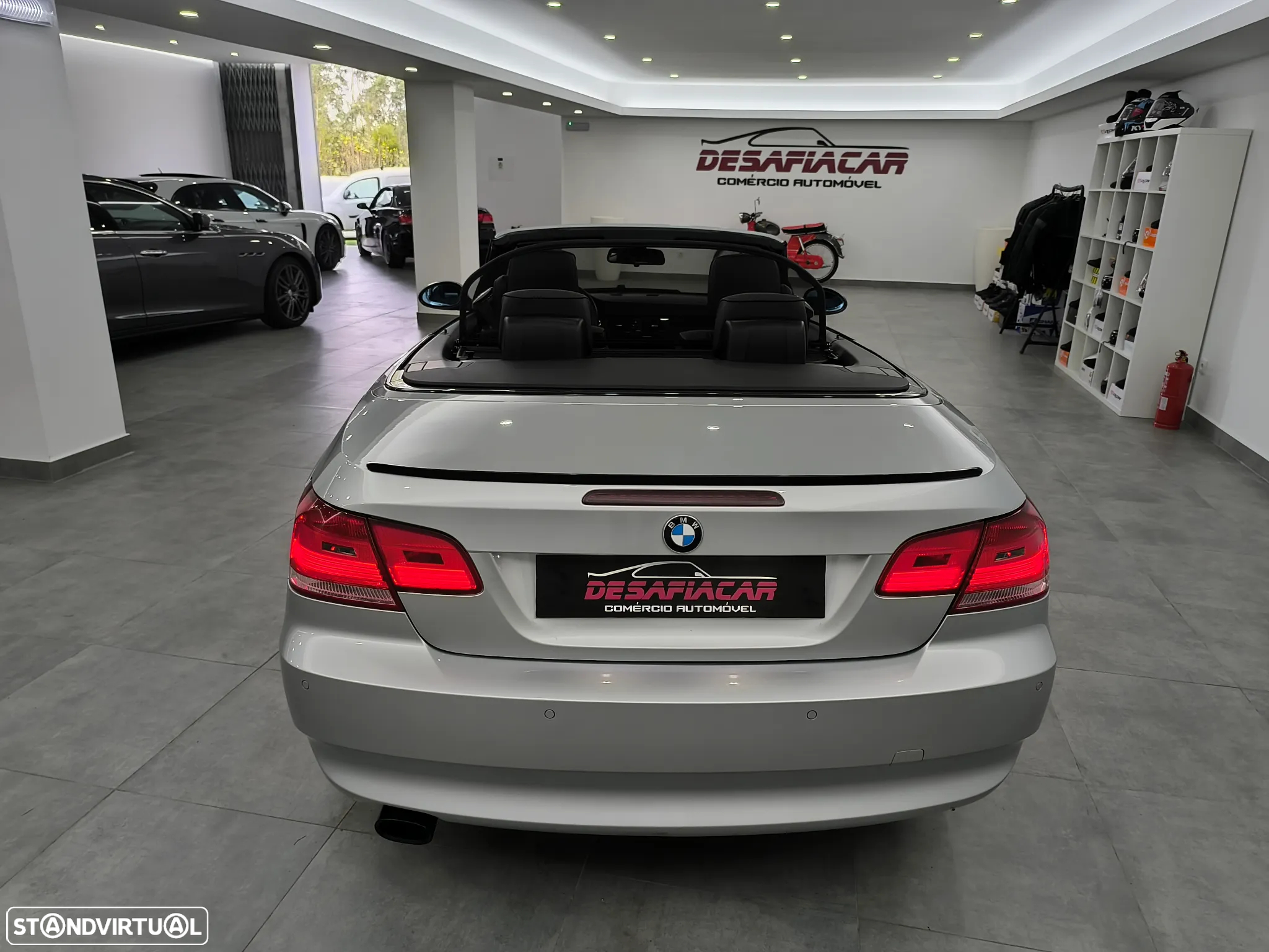 BMW 320 i Cabrio - 8