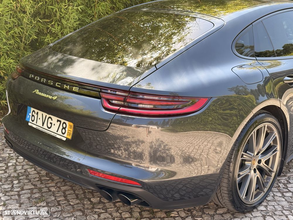 Porsche Panamera - 3