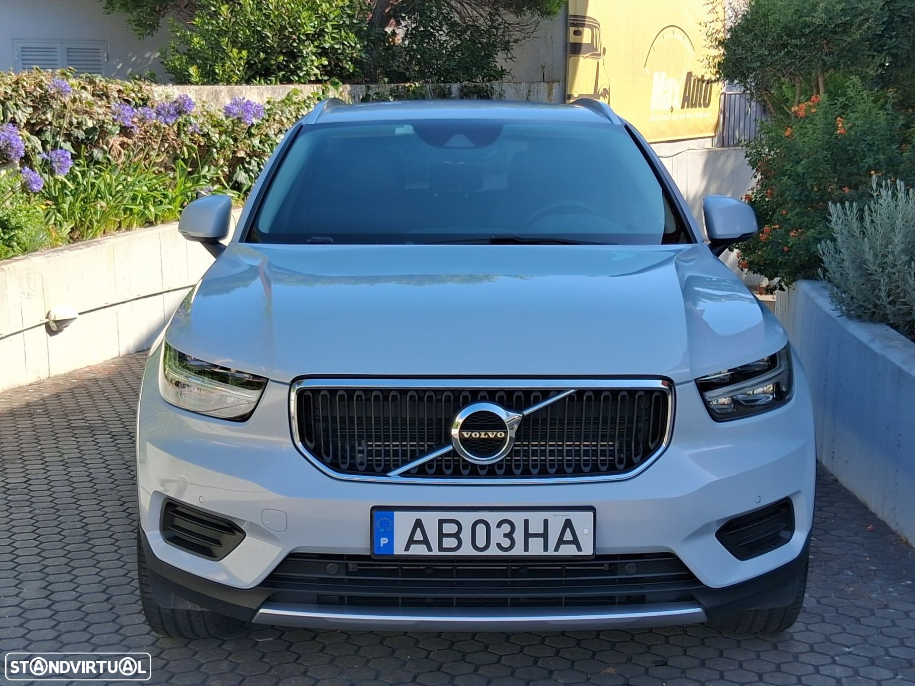 Volvo XC 40 1.5 T5 PHEV Momentum Plus - 3