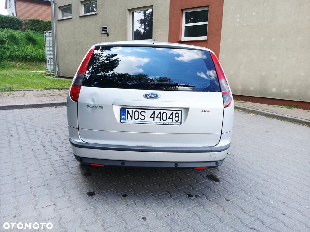 Ford Focus 1.6 TDCi DPF Ghia - 13