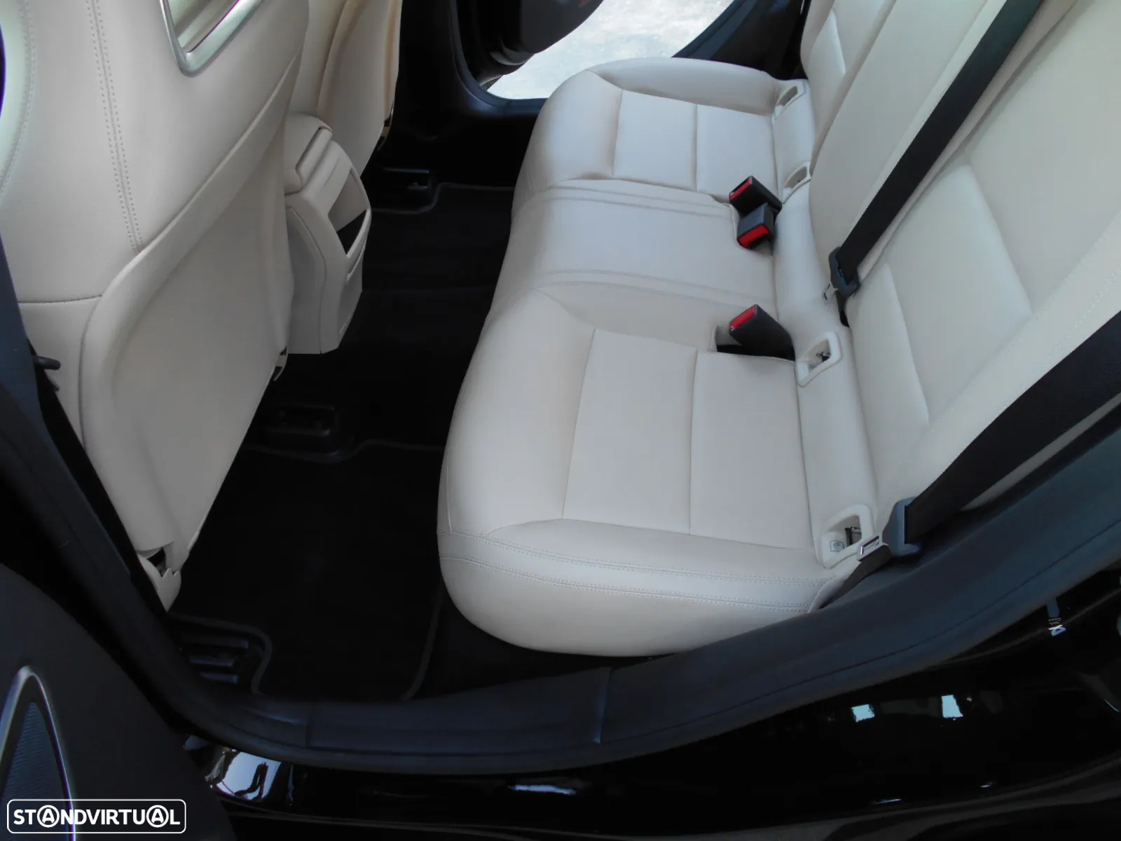 Mercedes-Benz CLA 220 d Shooting Brake AMG Line Aut. - 42