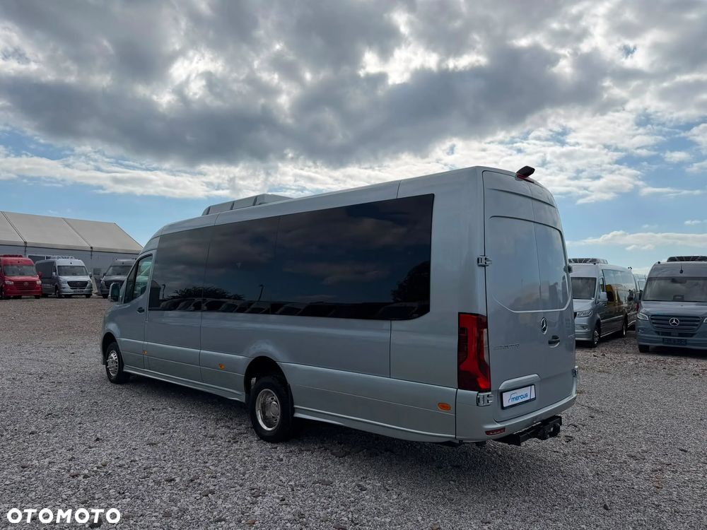Mercedes-Benz Sprinter 519 - 9