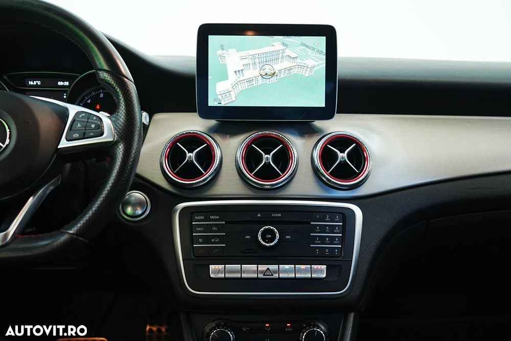 Mercedes-Benz CLA 180 7G-DCT AMG Line - 18