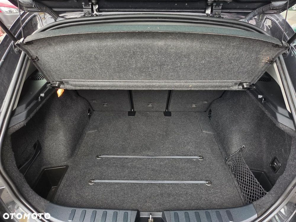 BMW X1 xDrive20d - 10