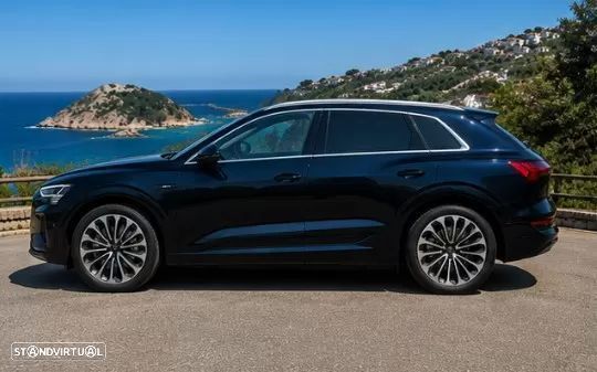 Audi Q8 e-Tron 50 quattro S line - 8
