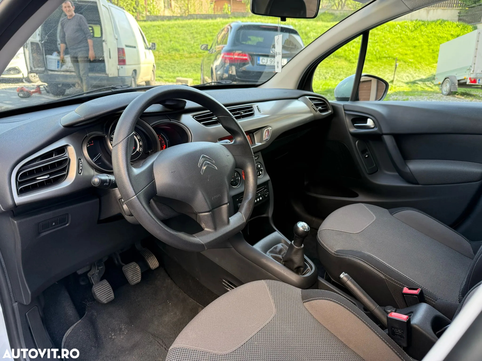 Citroën C3 1.2 PureTech BVM Feel - 6