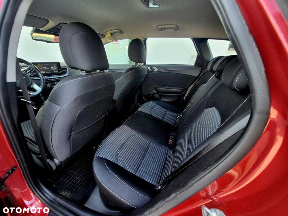 Kia Ceed 1.5 T-GDI M - 16