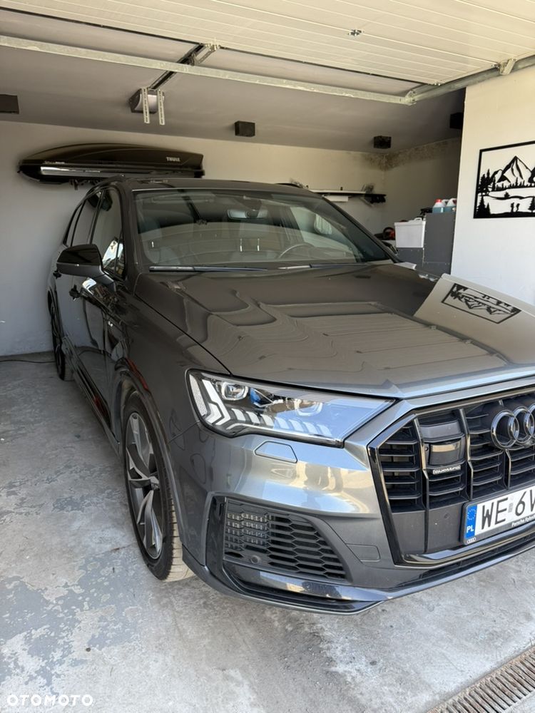 Audi Q7 - 1