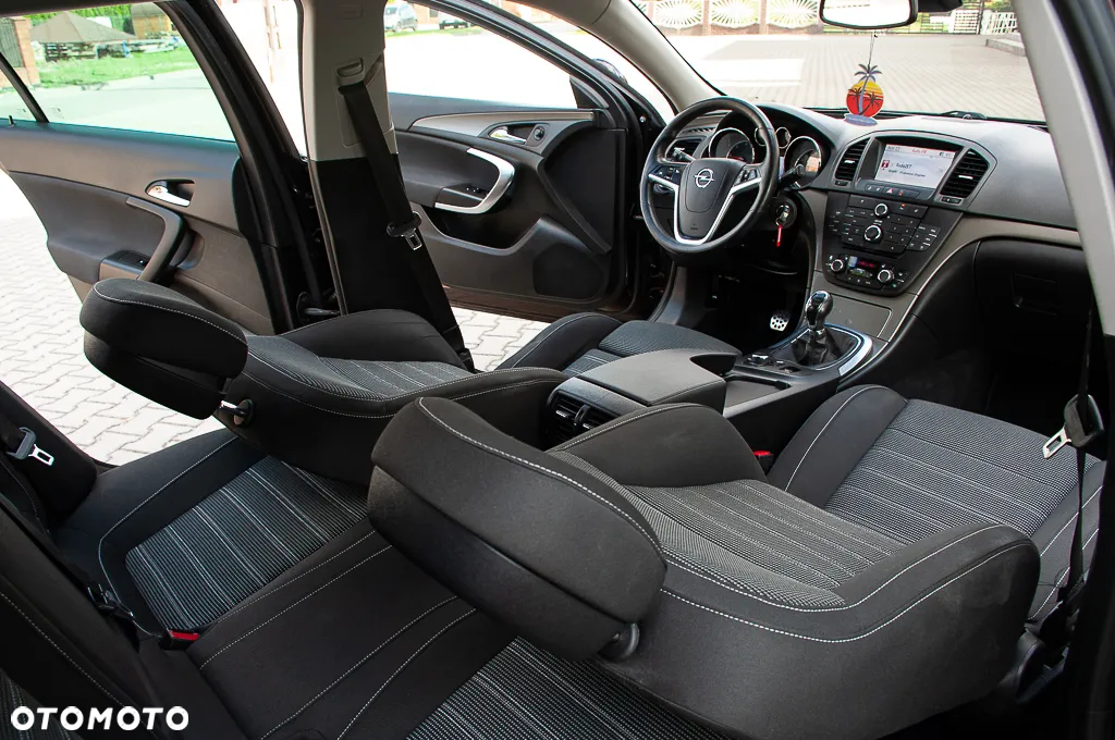 Opel Insignia 2.0 CDTI 150 Jahre - 27