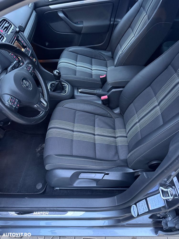 Volkswagen Golf 2.0 TDI DPF MATCH - 9