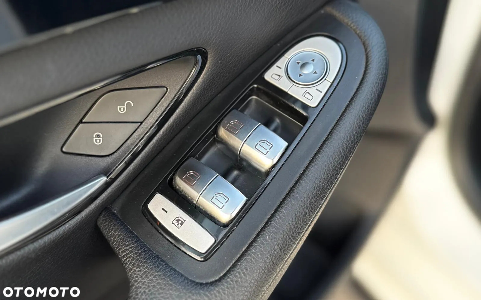 Mercedes-Benz Klasa C 200 d 7G-TRONIC AMG Line - 20