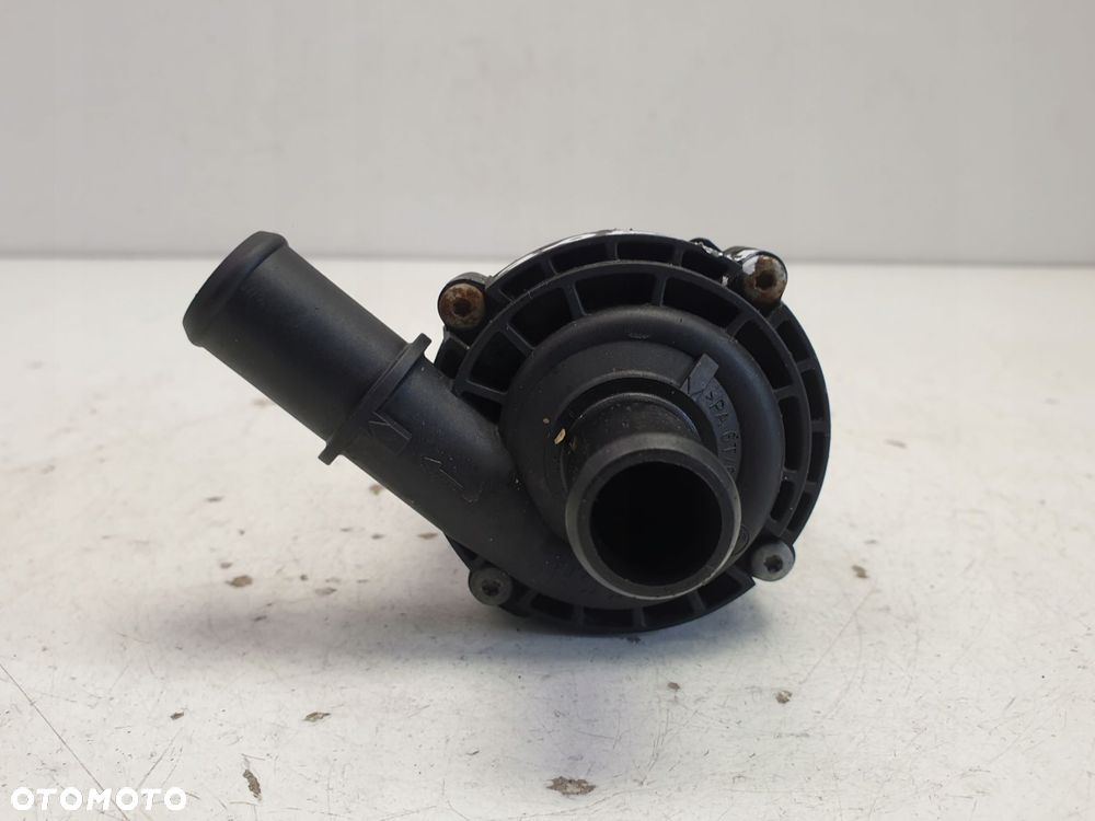 Laguna III 2.0 DCI POMPKA OBIEGU WODY - 2