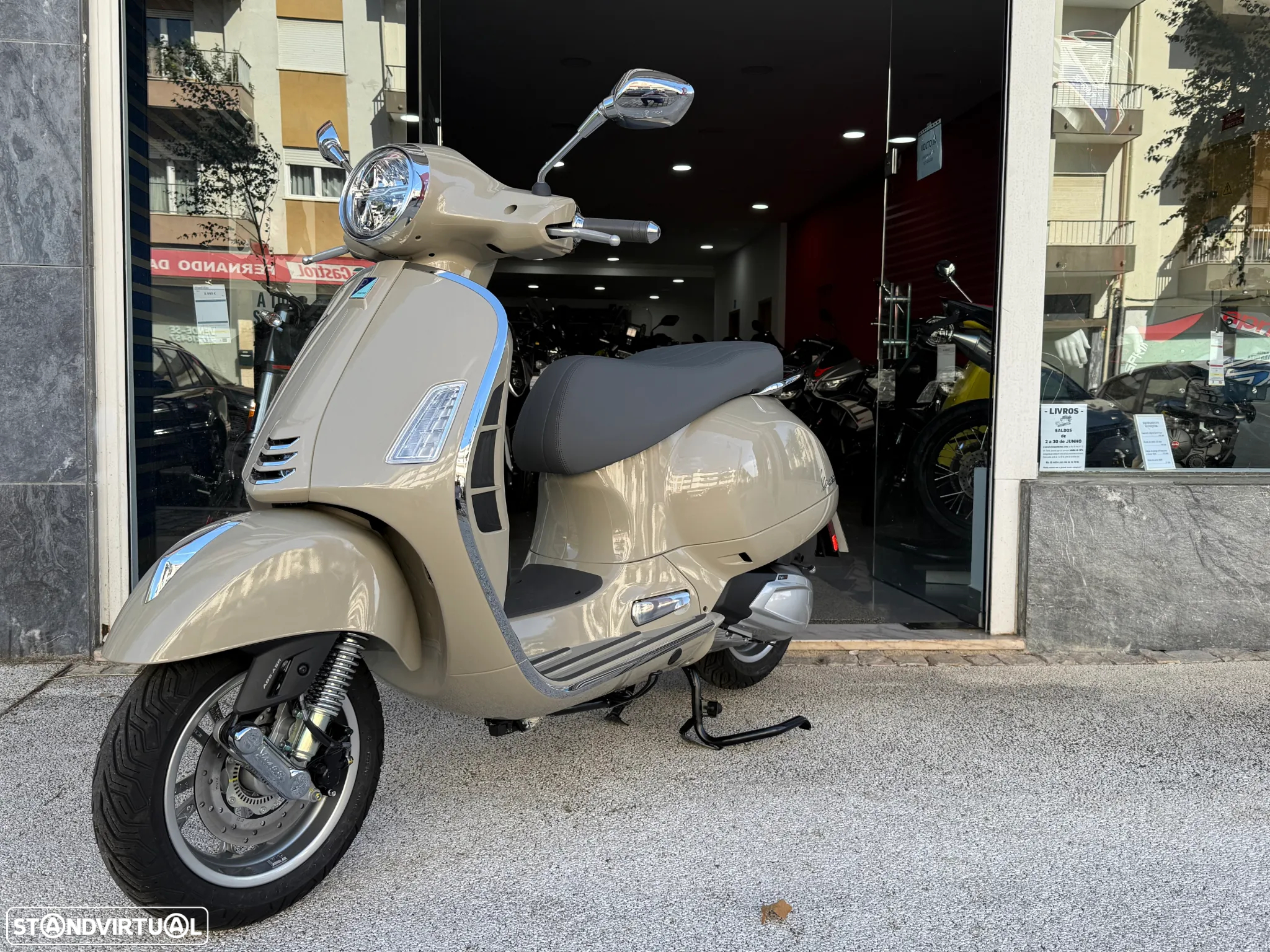 Vespa GTS Super 310 Euro 5+ a partir de 94,40€ / Mês - 2