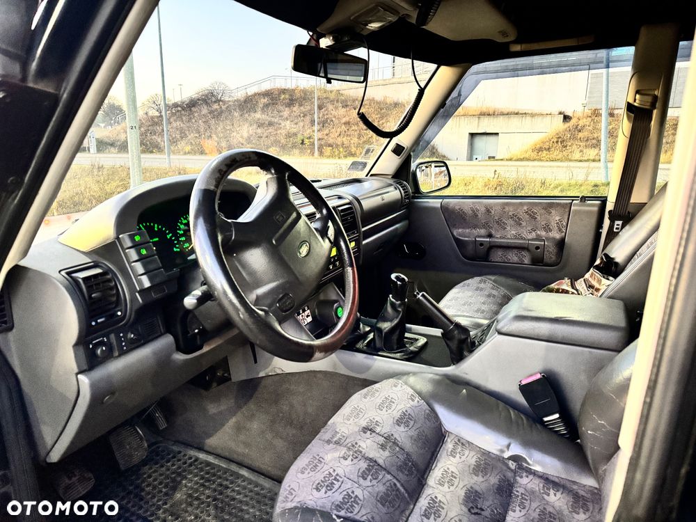 Land Rover Discovery - 8
