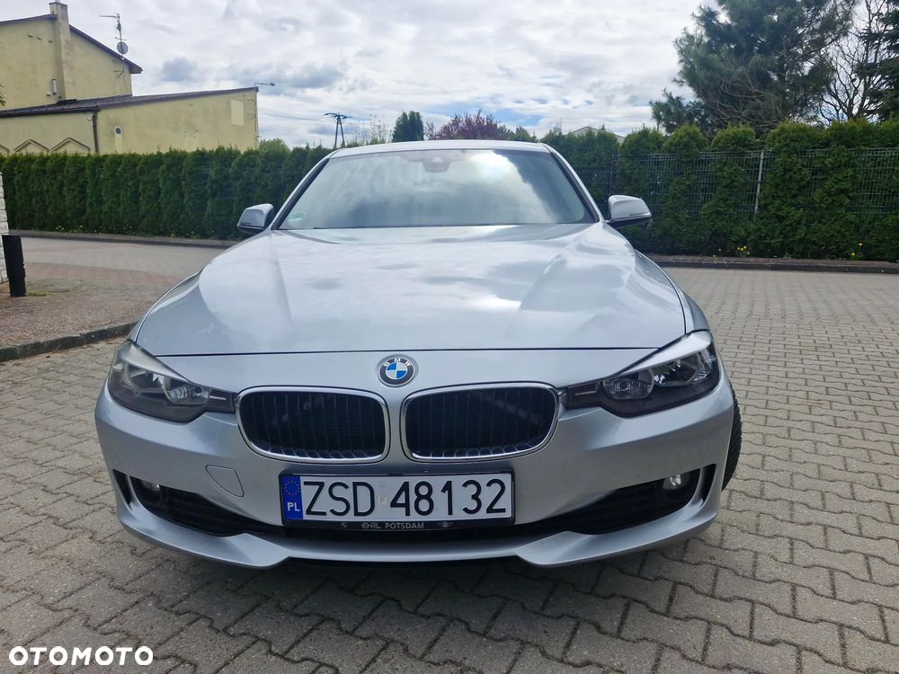 BMW Seria 3 316d M Sport - 3