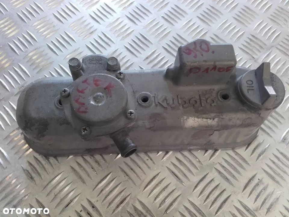 POKRYWA ZAWORÓW Z odmą d 1105 kubota - 1