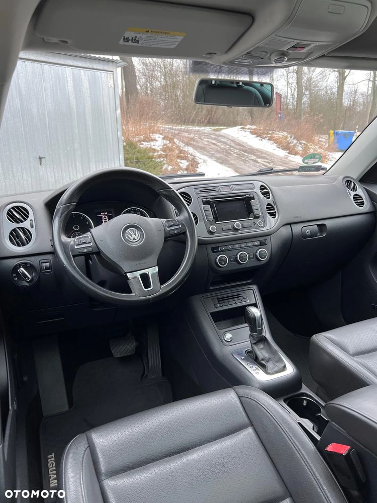 Volkswagen Tiguan - 11