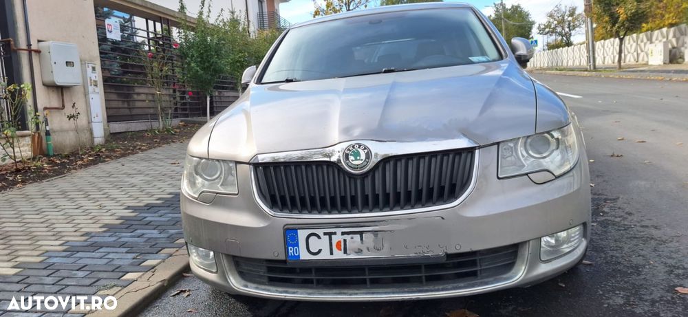 Skoda Superb 2.0 TDI Elegance DSG - 5