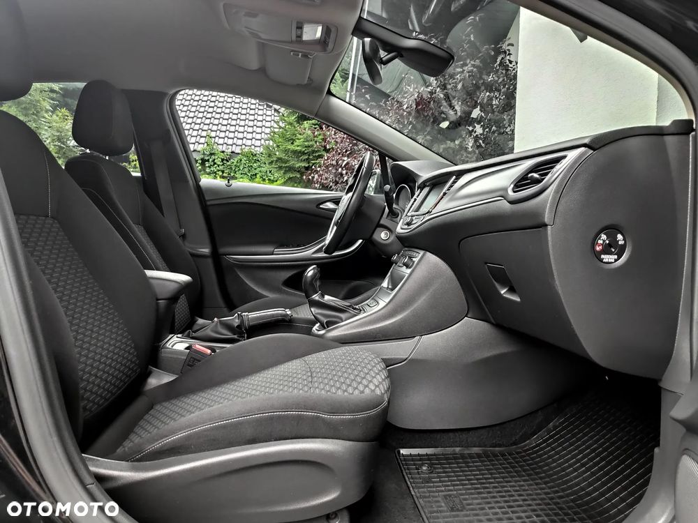 Opel Astra 1.4 T Elite - 8
