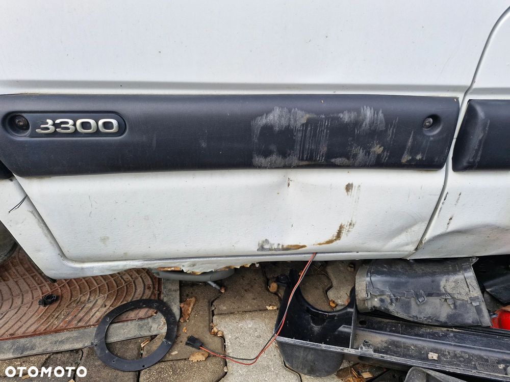 drzwi  przednie prawe lewe / Renault Master II - 2