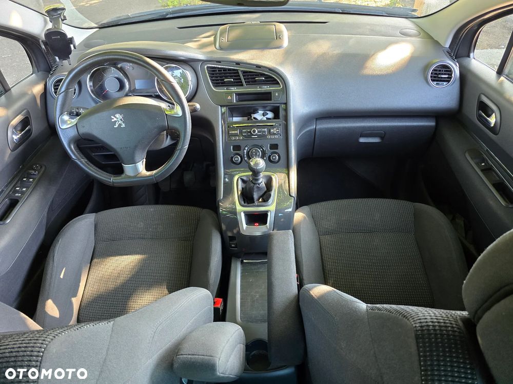 Peugeot 5008 1.6 HDi Style 7os - 29