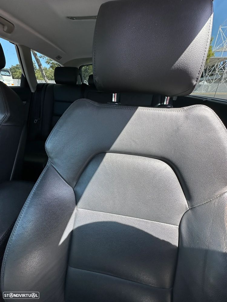 Audi A6 Avant 2.0 TDI S-Line - 4
