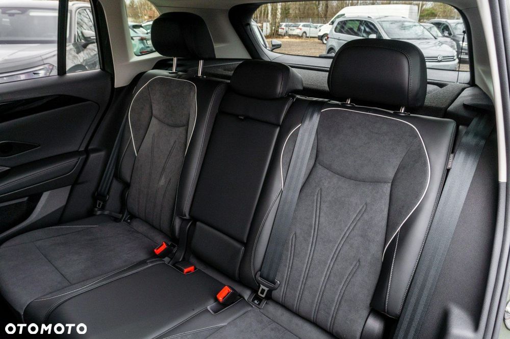 Volkswagen Tiguan - 14