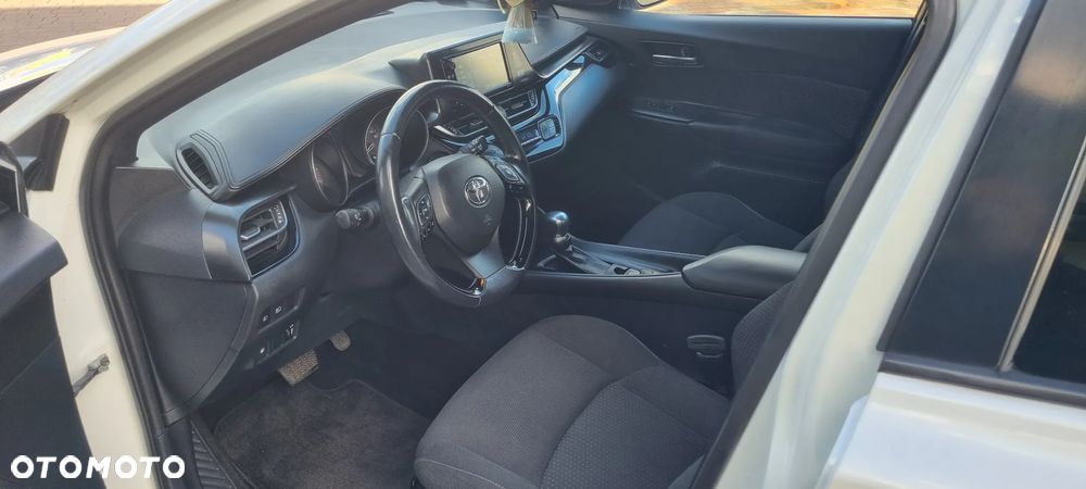 Toyota C-HR - 8