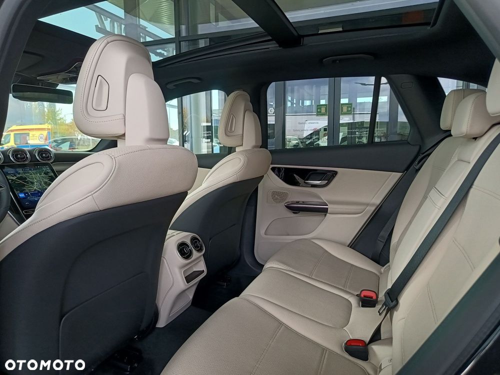 Mercedes-Benz GLC - 23