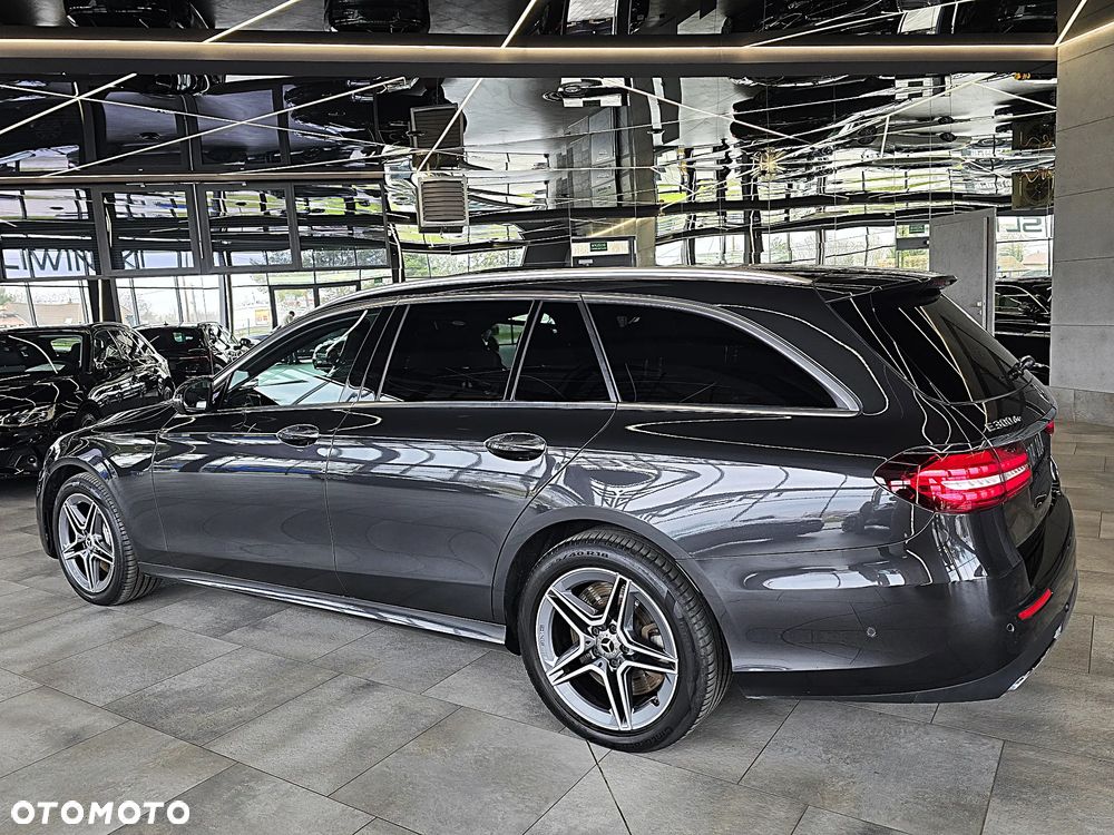 Mercedes-Benz Klasa E 300 de 4Matic 9G-TRONIC AMG Line - 5