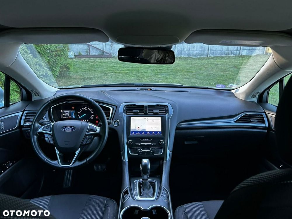 Ford Mondeo - 12