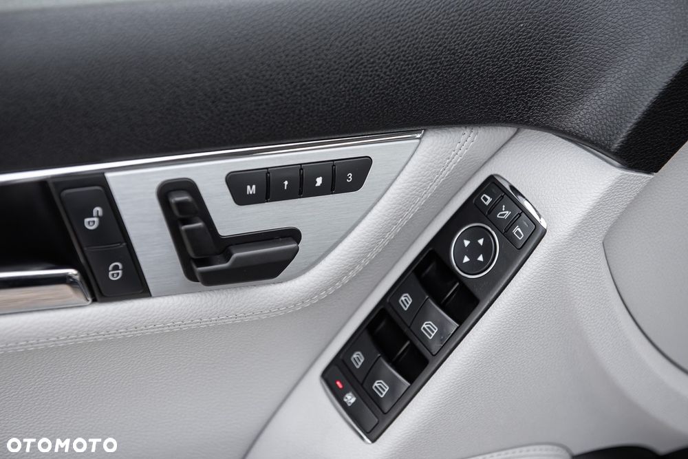 Mercedes-Benz Klasa C 350 CDI DPF 4Matic 7G-TRONIC Avantgarde - 15