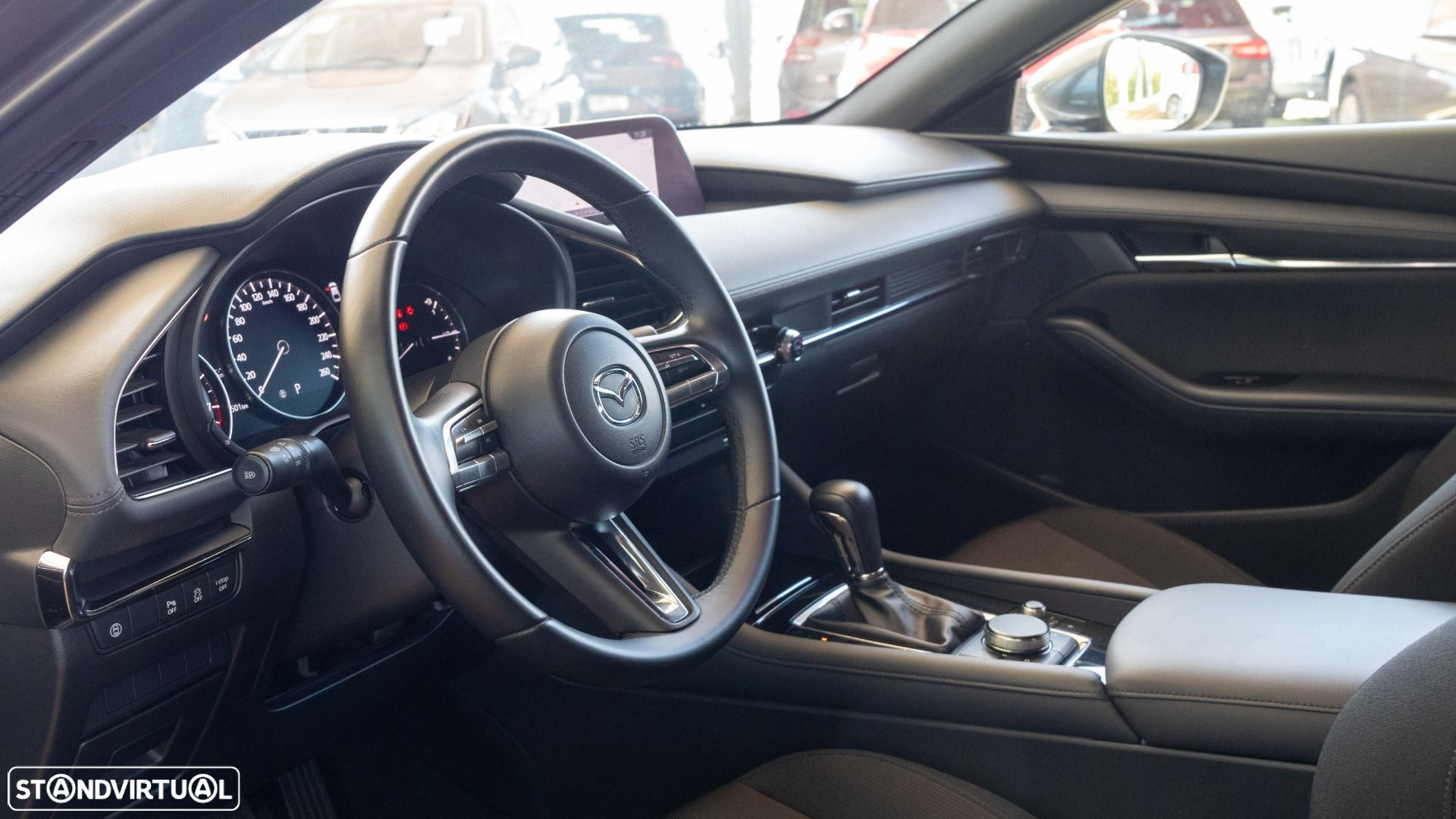 Mazda 3 2.0 Sky-G Evolve AT - 4