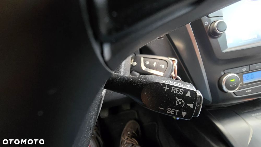 Toyota Avensis 2.0 D-4D Premium - 24