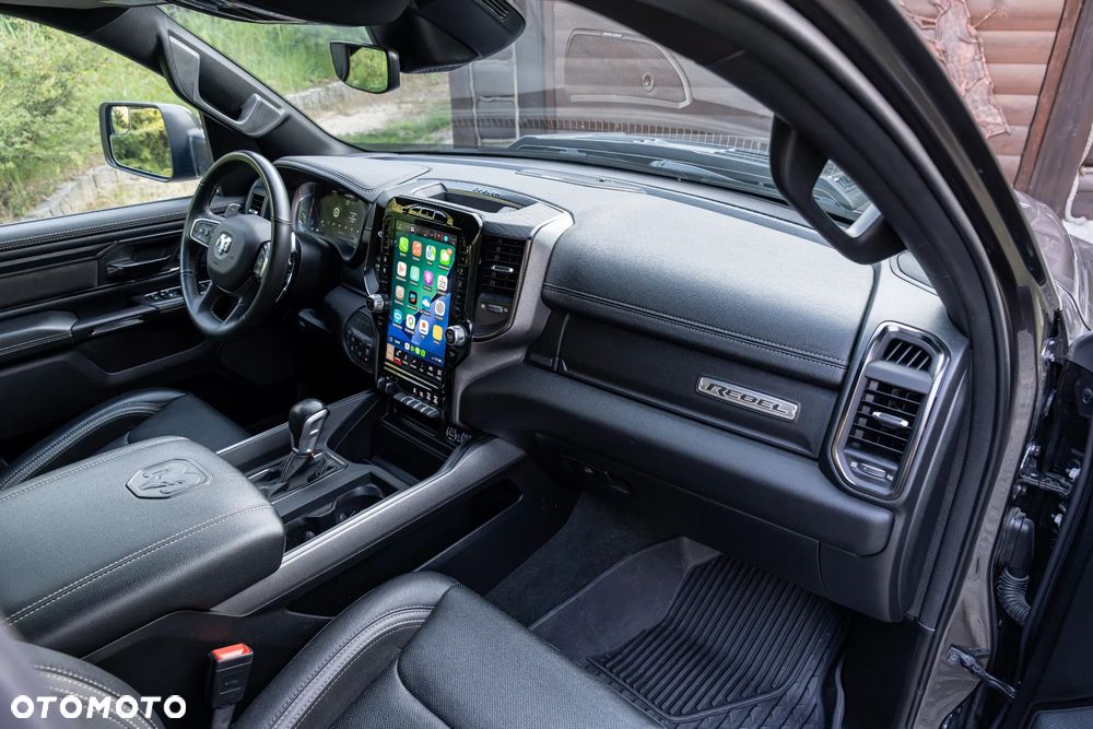RAM 1500 5.7 Crew Cab Rebel - 24