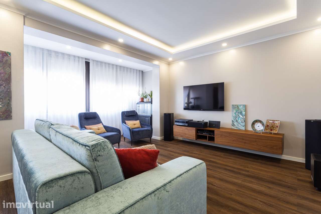 T4 Convertido em T3 Totalmente Remodelado | 135 m² | Oeiras - Grande imagem: 4/37