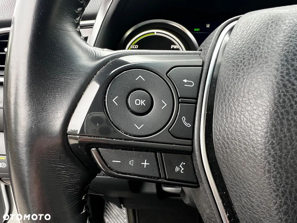 Toyota Camry 2.5 Hybrid Comfort CVT - 25