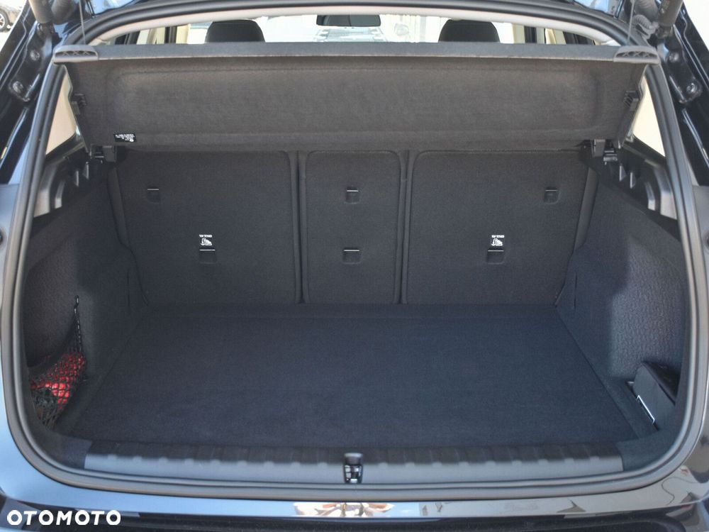 BMW X1 sDrive18i xLine - 11
