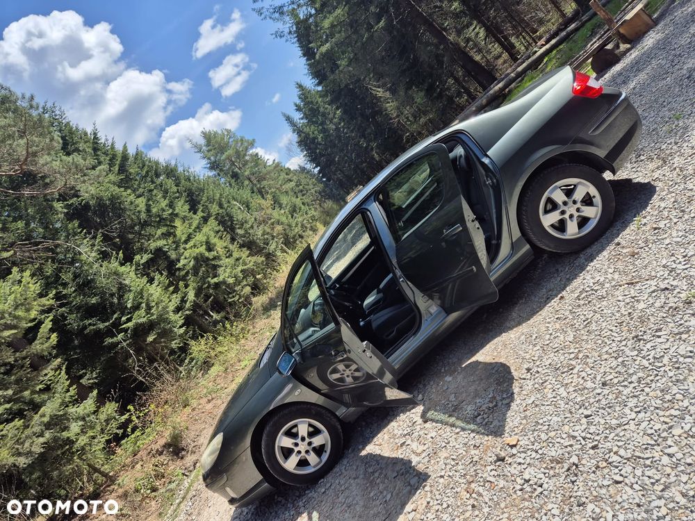 Peugeot 407 HDi 110 Esplanade - 26