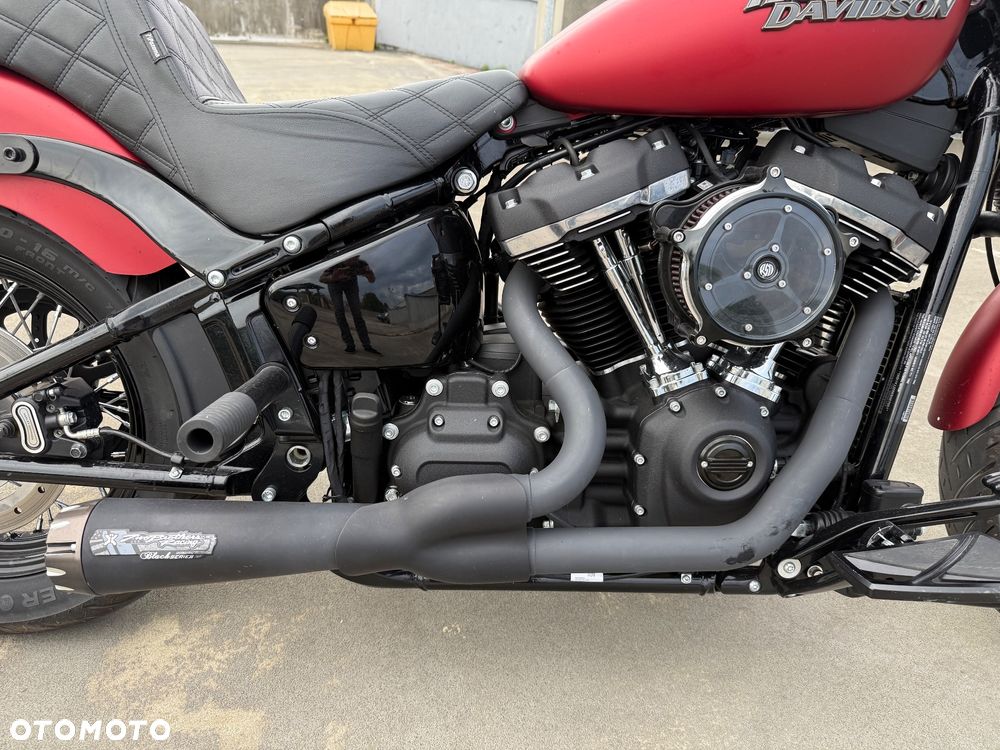 Harley-Davidson Softail Street Bob - 13