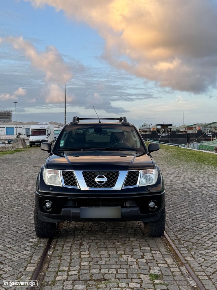 Nissan Navara 2.5 dCi CD LE Prem.+BDT - 9