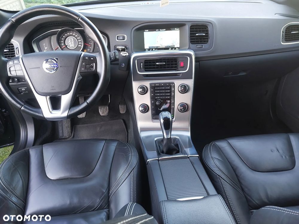 Volvo V60 D4 Drive-E R-Design Momentum - 7