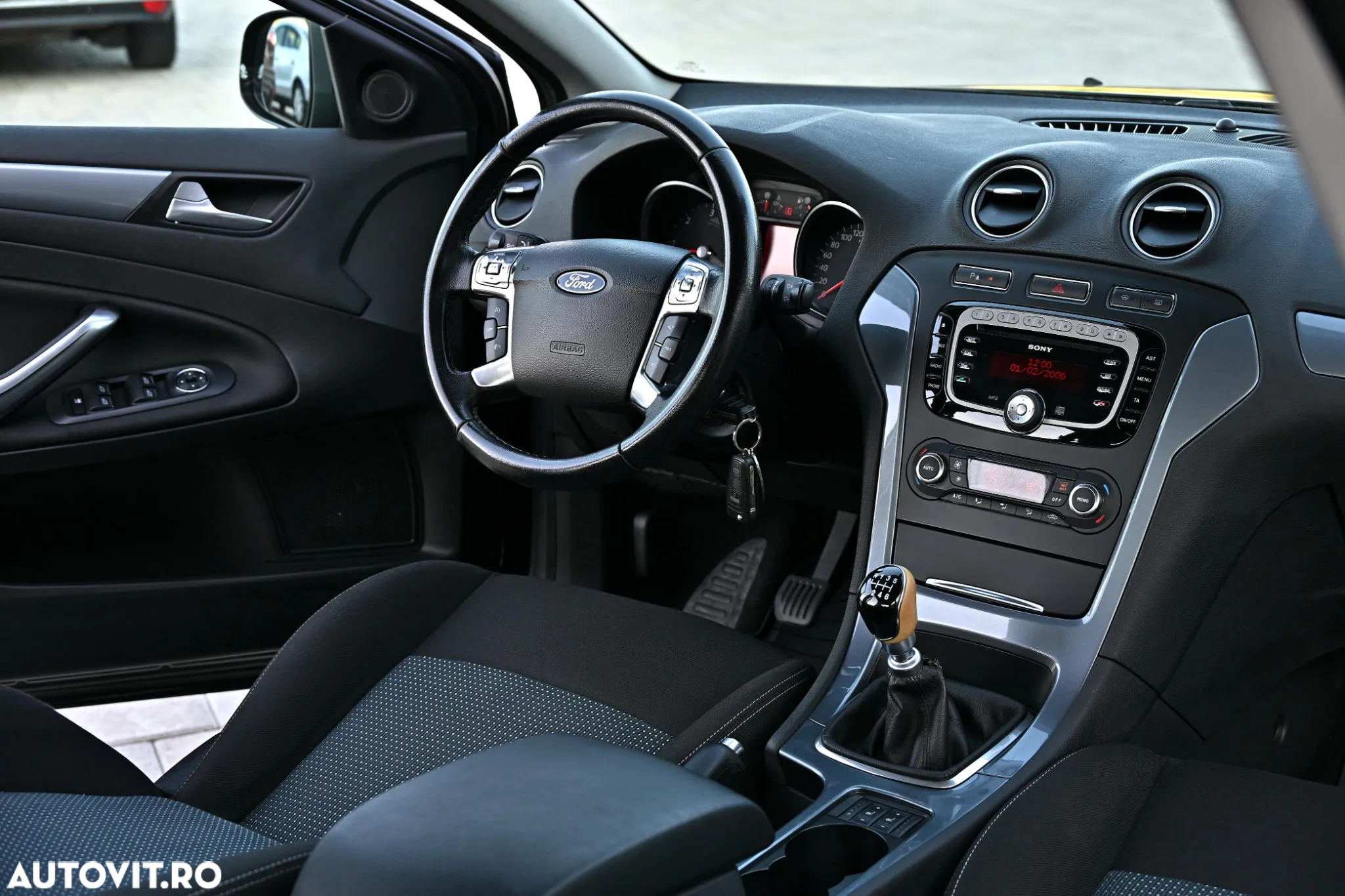 Ford Mondeo 1.6 TDCi Ambiente - 20