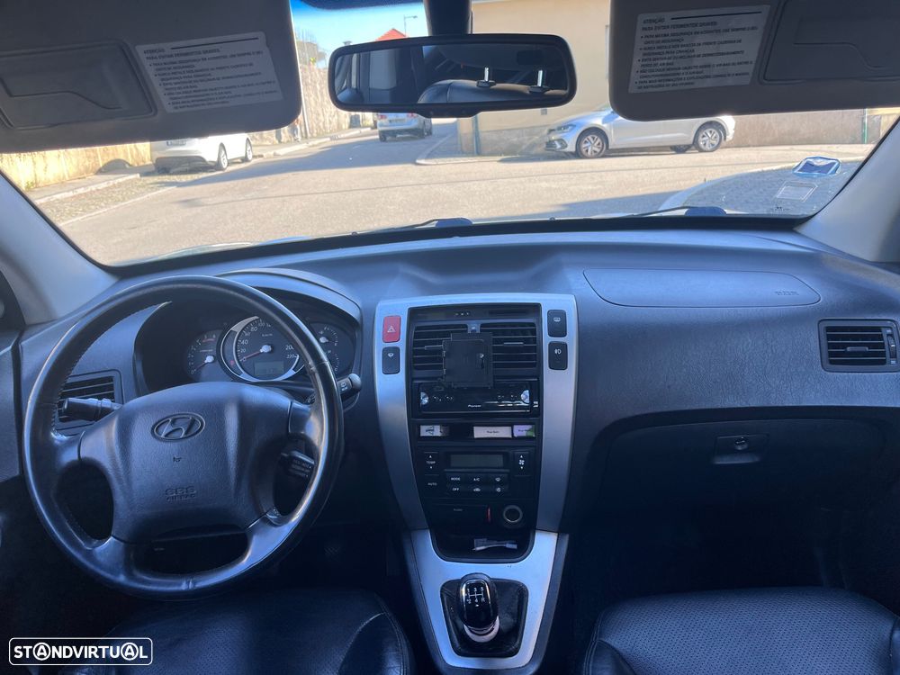 Hyundai Tucson 2.0 CRDi Confort 2WD - 6