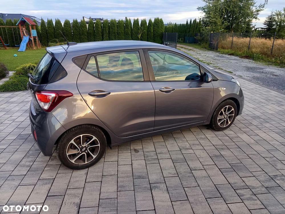 Hyundai i10 1.0 - 19