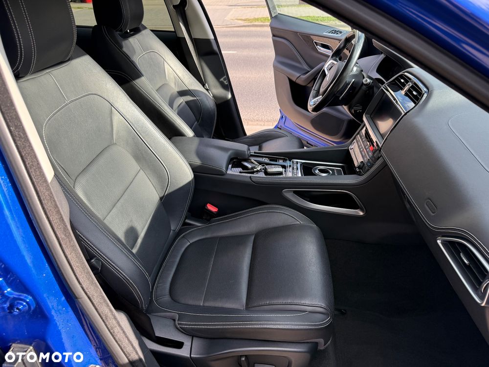 Jaguar F-Pace 20d AWD R-Sport - 27