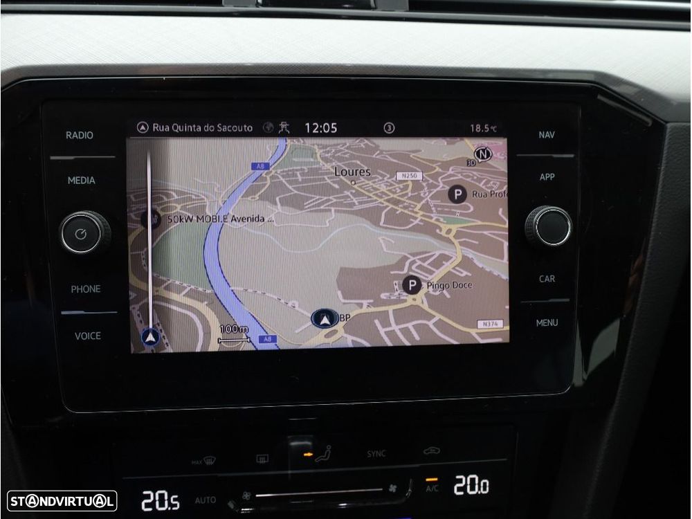 VW Passat Variant 2.0 TDi Business DSG - 20