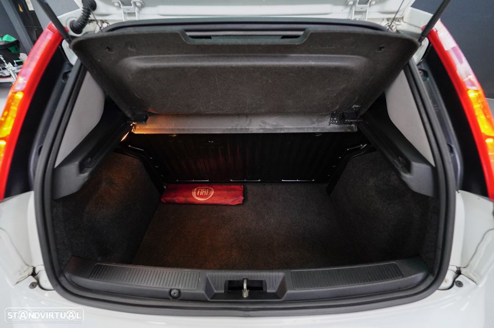 Fiat Punto 1.3 M-jet 4Fleet Start&Stop - 16