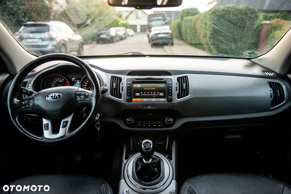 Kia Sportage 1.6 GDI 2WD ISG Dream-Team Edition - 32
