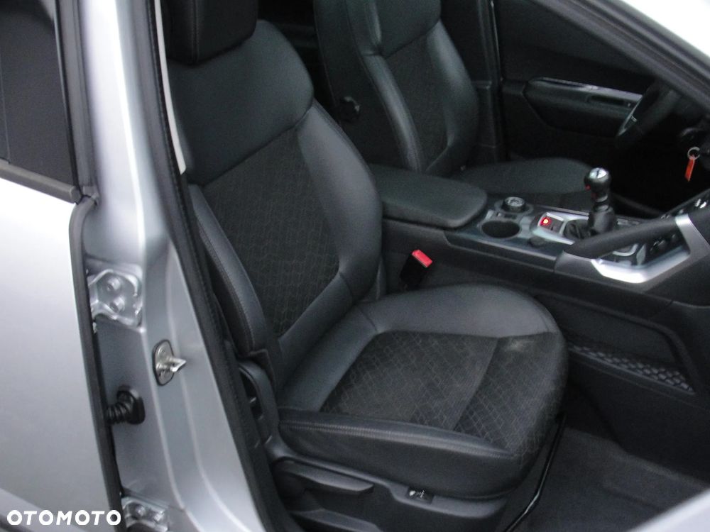 Peugeot 3008 HDi 150 Allure - 8